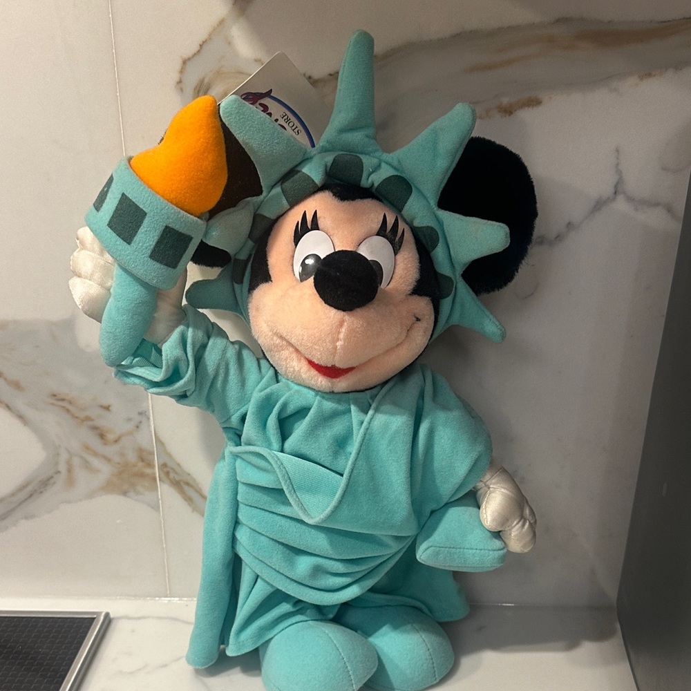 Disney Liberty Minnie Plush Vintage from
the Disney Store in New York City